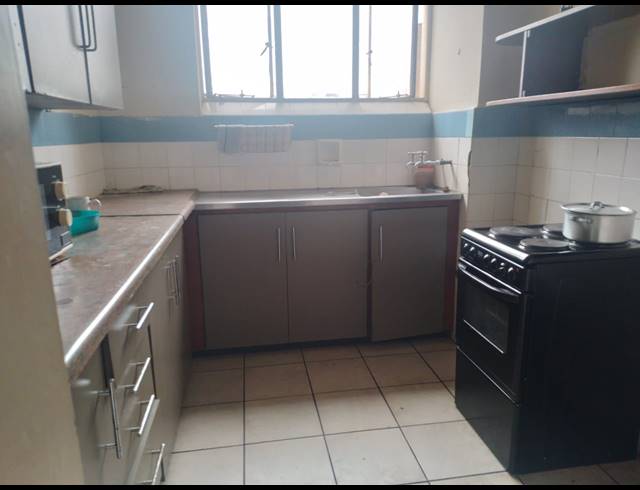 2.5 BEDROOM FLAT FOR SALE IN DURBAN CENTRAL